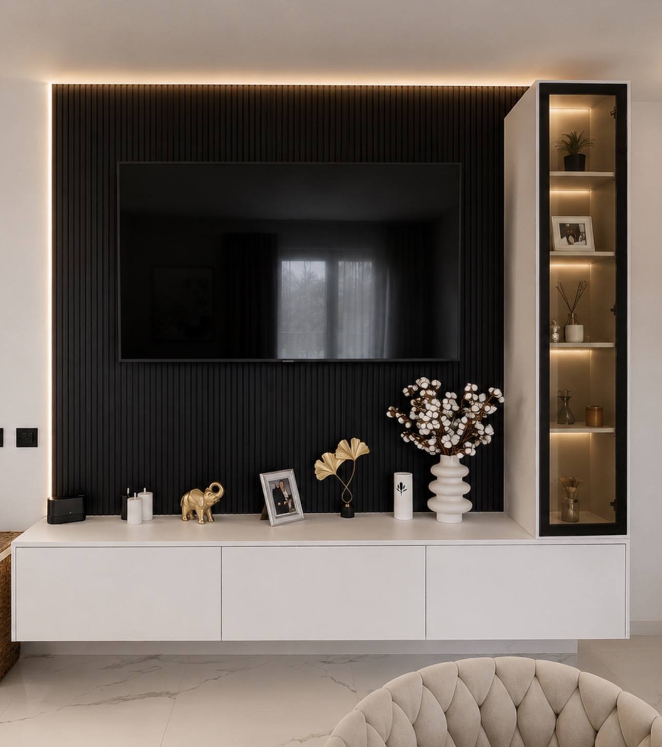 MONOCHROME ELEGANCEA  | ZONA TV — foto 1